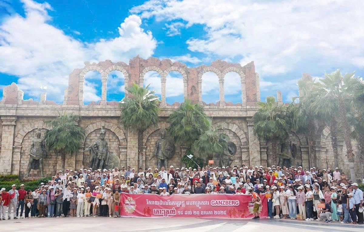 Cambodian visitors to Vietnam surge by 54% in seven months